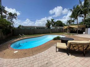 124 SE 11th Street, Deerfield Beach FL 33441