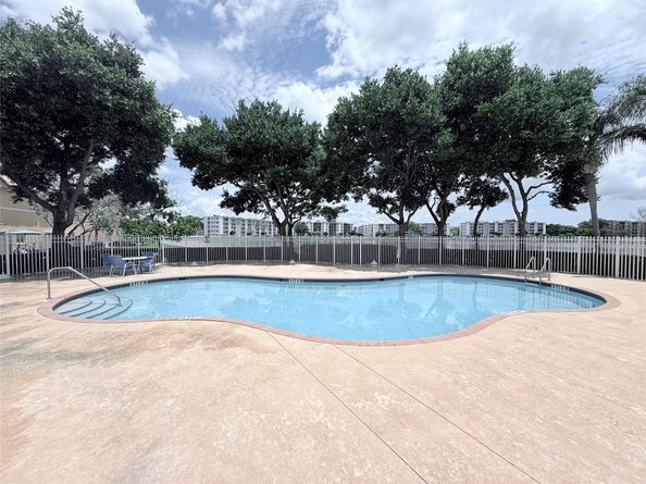 2300 SW 86th Way 2300, Miramar FL 33025