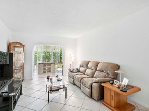 1115 Lake Terrace 111, Boynton Beach FL 33426