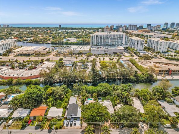 1124 NE 18th Ave, Fort Lauderdale FL 33304