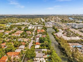 1124 NE 18th Ave, Fort Lauderdale FL 33304