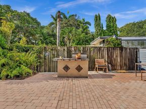 1124 NE 18th Ave, Fort Lauderdale FL 33304