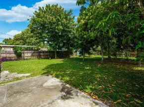 430 NW 133rd St, North Miami FL 33168