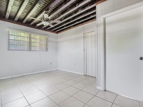 430 NW 133rd St, North Miami FL 33168
