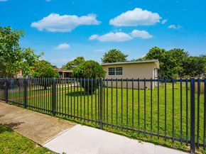 430 NW 133rd St, North Miami FL 33168