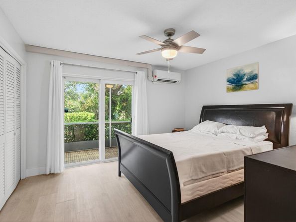 880 Horizons W 106, Boynton Beach FL 33435