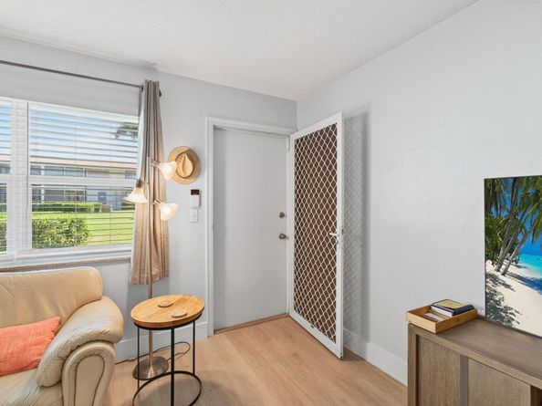 880 Horizons W 106, Boynton Beach FL 33435