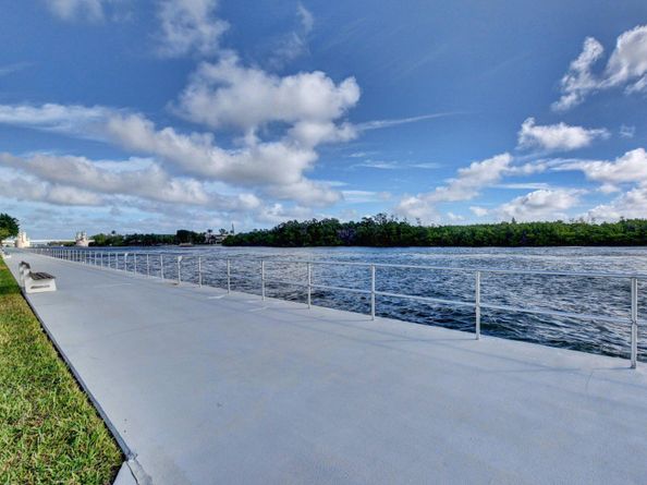 880 Horizons W 106, Boynton Beach FL 33435