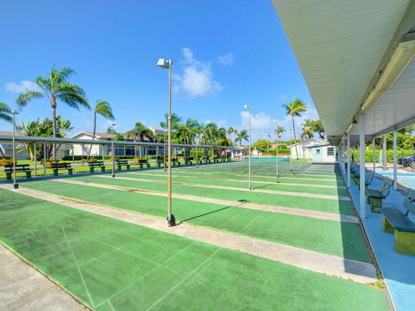 880 Horizons W 106, Boynton Beach FL 33435