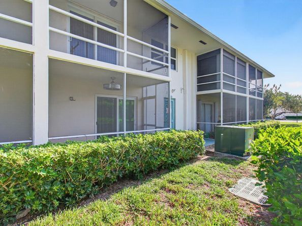 880 Horizons W 106, Boynton Beach FL 33435