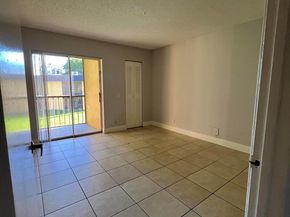 814 Meadows Circle 814, Boynton Beach FL 33436