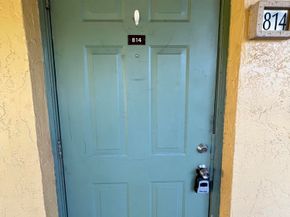 814 Meadows Circle 814, Boynton Beach FL 33436