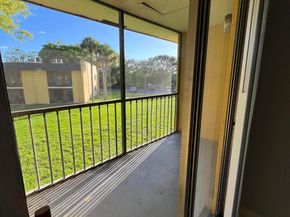 814 Meadows Circle 814, Boynton Beach FL 33436