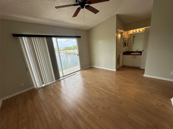3243 NW 44th St 2, Fort Lauderdale FL 33309