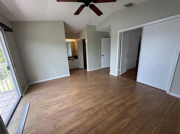 3243 NW 44th St 2, Fort Lauderdale FL 33309