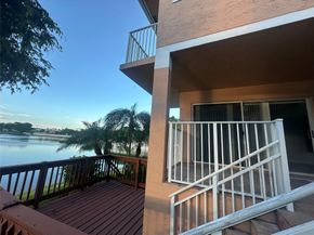 3243 NW 44th St 2, Fort Lauderdale FL 33309