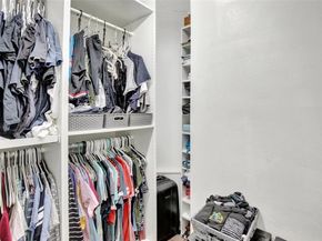 8501 NW 11th Ct, Pembroke Pines FL 33024
