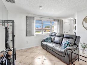 8501 NW 11th Ct, Pembroke Pines FL 33024