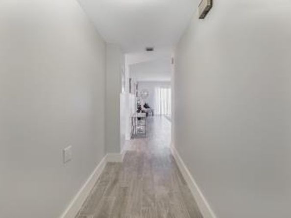 3575 Broken Woods Dr 302, Coral Springs FL 33065