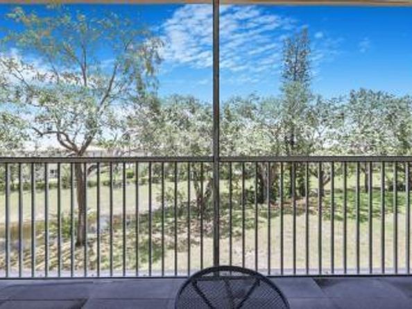 3575 Broken Woods Dr 302, Coral Springs FL 33065