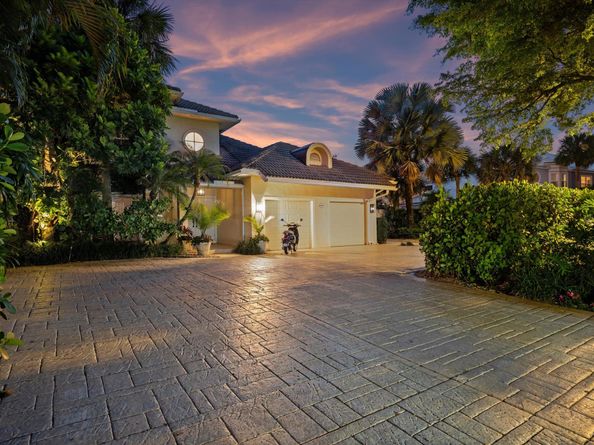 11851 Pebblewood Drive, Wellington FL 33414