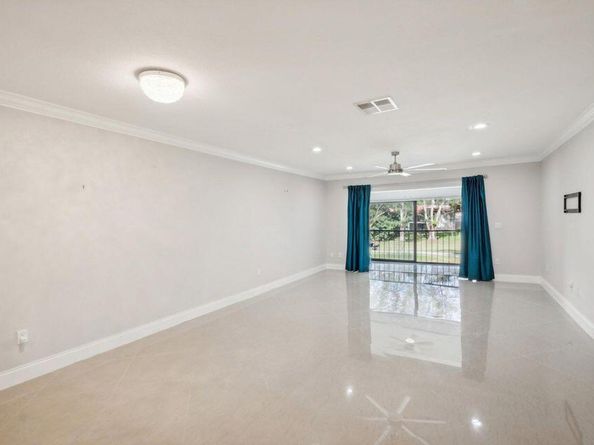 21662 Arriba Real 44F, Boca Raton FL 33433