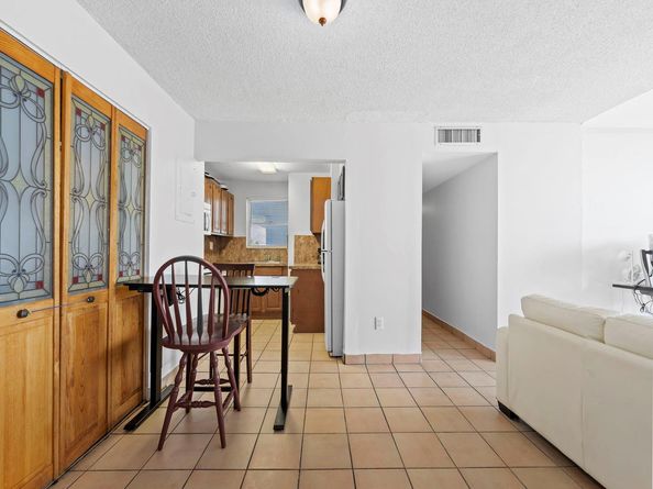 310 Fontainebleau Blvd 502, Miami FL 33172