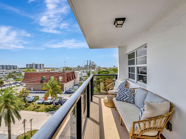5100 Dupont Blvd 5M, Fort Lauderdale FL 33308