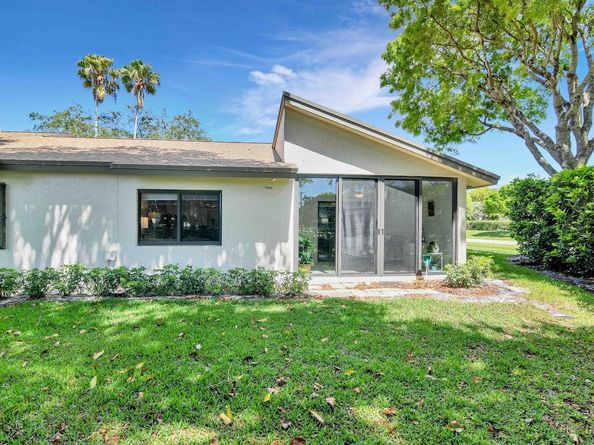 18619 Breezy Palm Way, Boca Raton FL 33496
