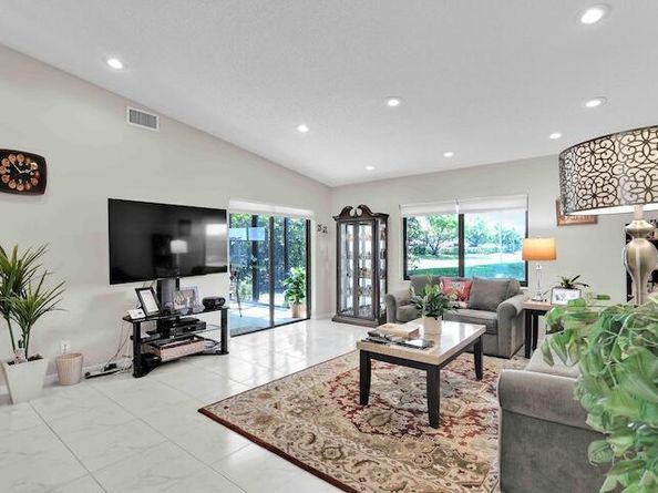 18619 Breezy Palm Way, Boca Raton FL 33496