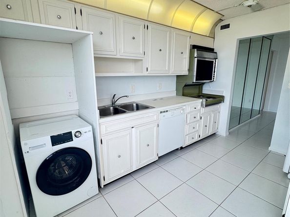 5200 N Ocean Blvd 1207B, Lauderdale By The Sea FL 33308