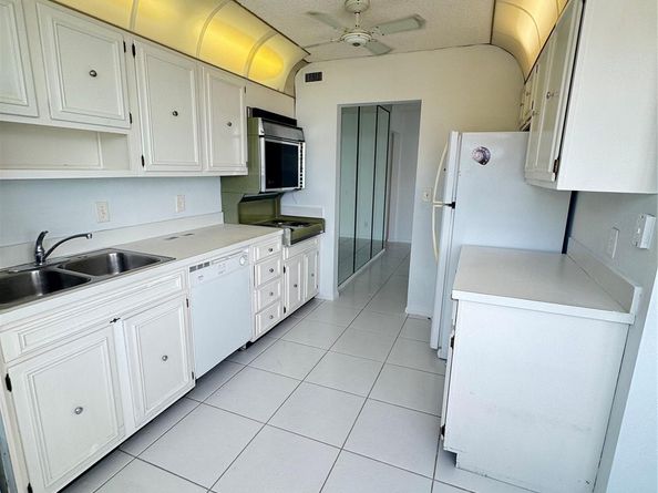 5200 N Ocean Blvd 1207B, Lauderdale By The Sea FL 33308