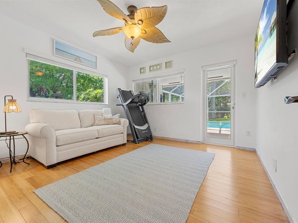 550 NE 5th Street, Pompano Beach FL 33060