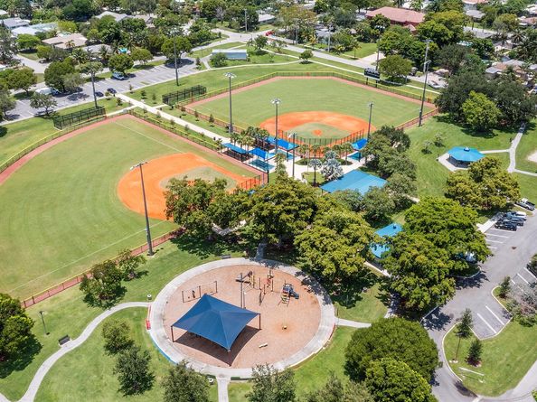 550 NE 5th Street, Pompano Beach FL 33060