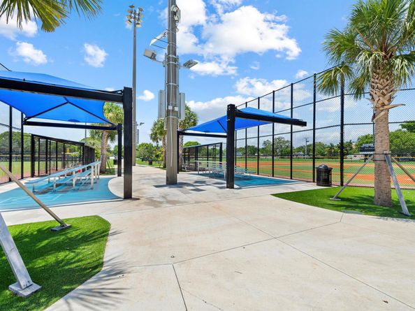 550 NE 5th Street, Pompano Beach FL 33060