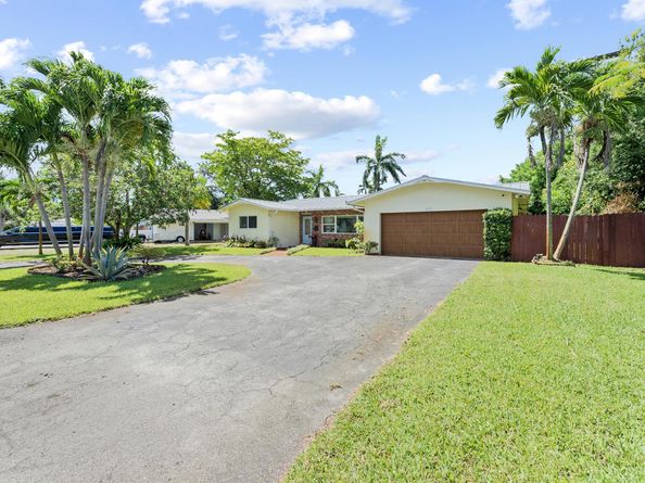 550 NE 5th Street, Pompano Beach FL 33060