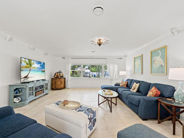 550 NE 5th Street, Pompano Beach FL 33060