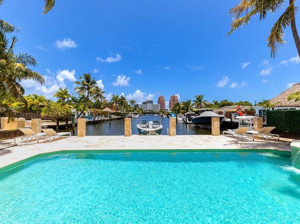 2432 Bayview Dr, Fort Lauderdale FL 33305
