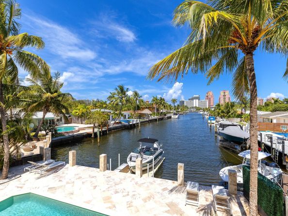 2432 Bayview Dr, Fort Lauderdale FL 33305