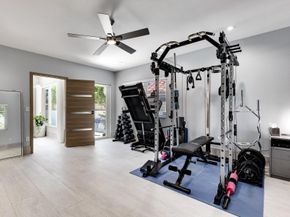 2432 Bayview Dr, Fort Lauderdale FL 33305