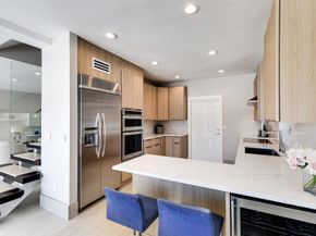 2432 Bayview Dr, Fort Lauderdale FL 33305