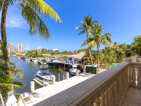 2432 Bayview Dr, Fort Lauderdale FL 33305