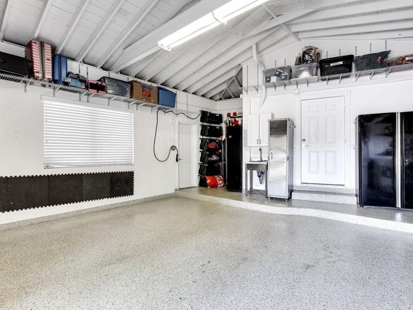 2432 Bayview Dr, Fort Lauderdale FL 33305