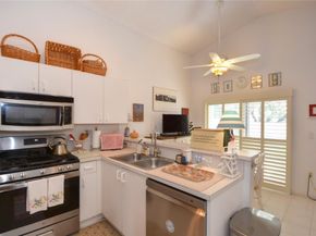 98 Gables Blvd, Weston FL 33326
