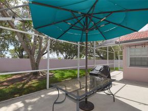98 Gables Blvd, Weston FL 33326