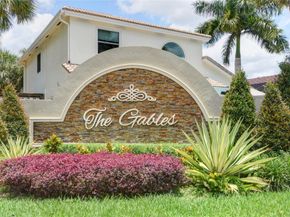98 Gables Blvd, Weston FL 33326