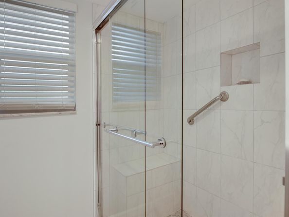 3810 Via Poinciana 401, Lake Worth FL 33467