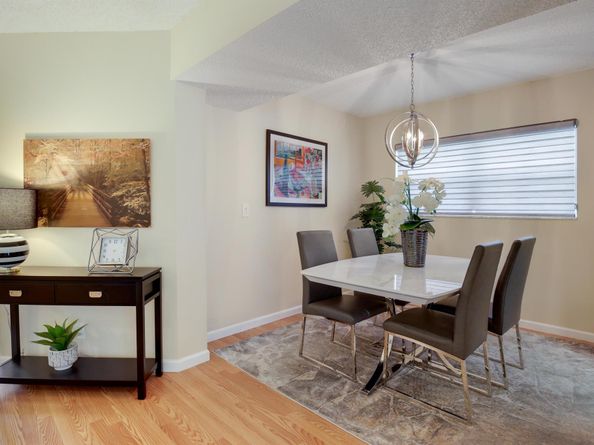 3810 Via Poinciana 401, Lake Worth FL 33467