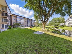 2951 NW 46th Avenue 407, Lauderdale Lakes FL 33313