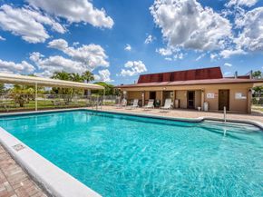 2951 NW 46th Avenue 407, Lauderdale Lakes FL 33313